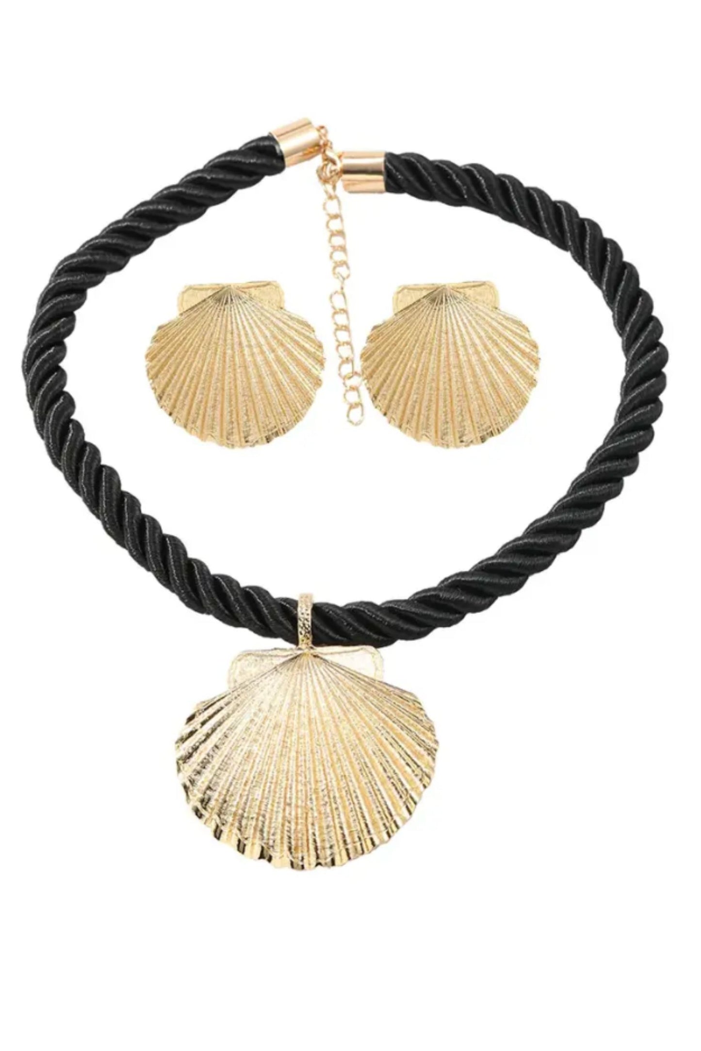 SHELL ROPE NECKLACE