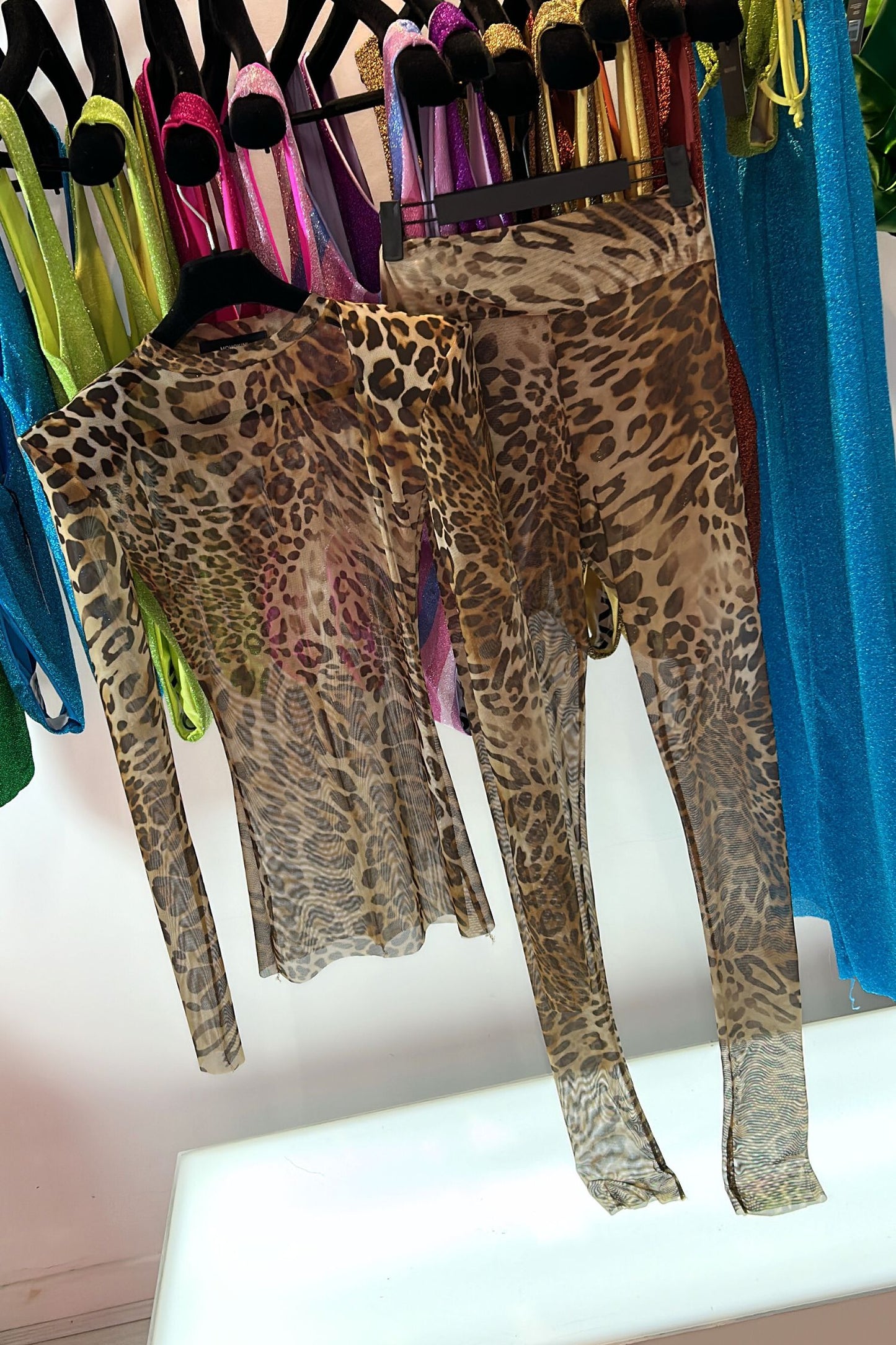 STELLA PADDED SHOULDER CREW NECK TOP AND HIGH WAIST LEGGINGS CO-ORD - ABSTRACT LEOPARD MESH