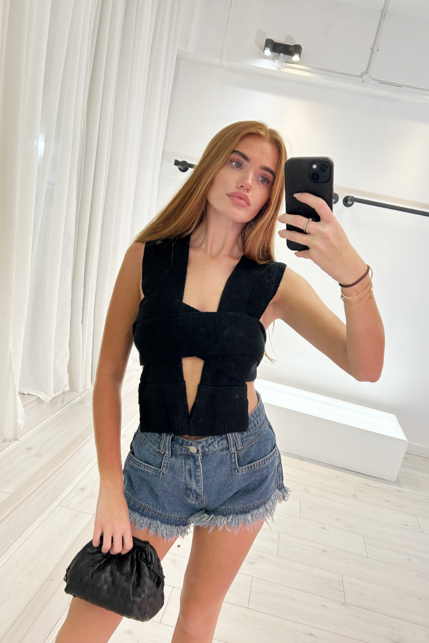 AVERY KNIT TOP BLACK - IN STOCK