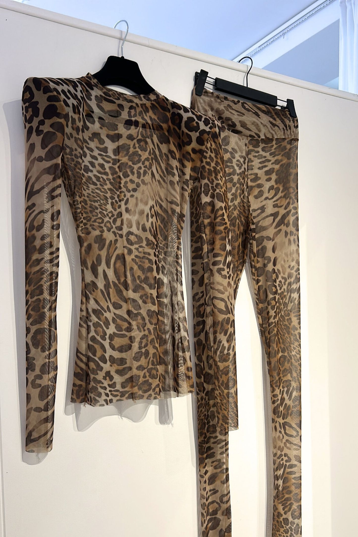 STELLA PADDED SHOULDER CREW NECK TOP AND HIGH WAIST LEGGINGS CO-ORD - ABSTRACT LEOPARD MESH
