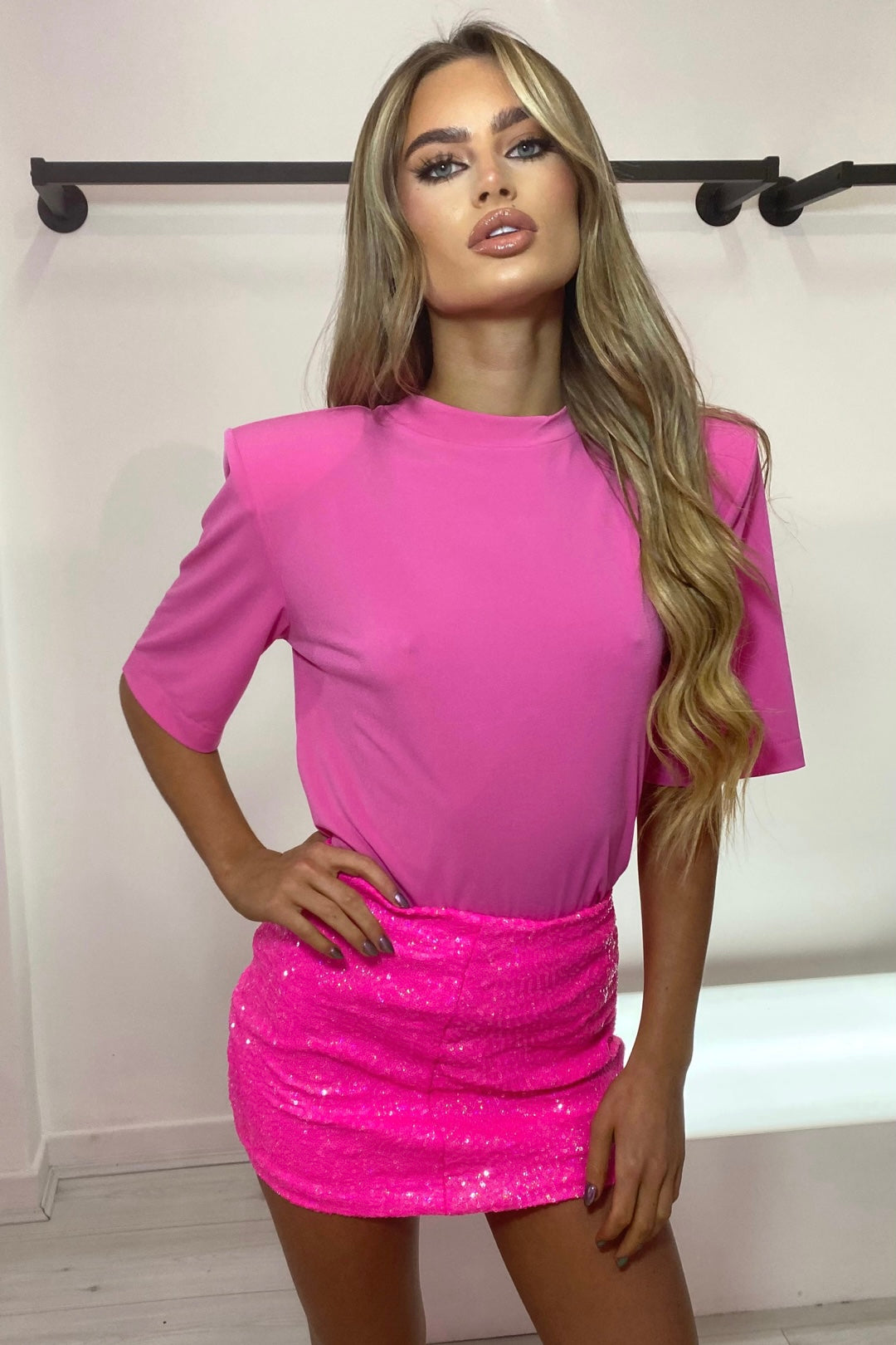 CONNA MINI SKIRT SEQUIN - NEON PINK