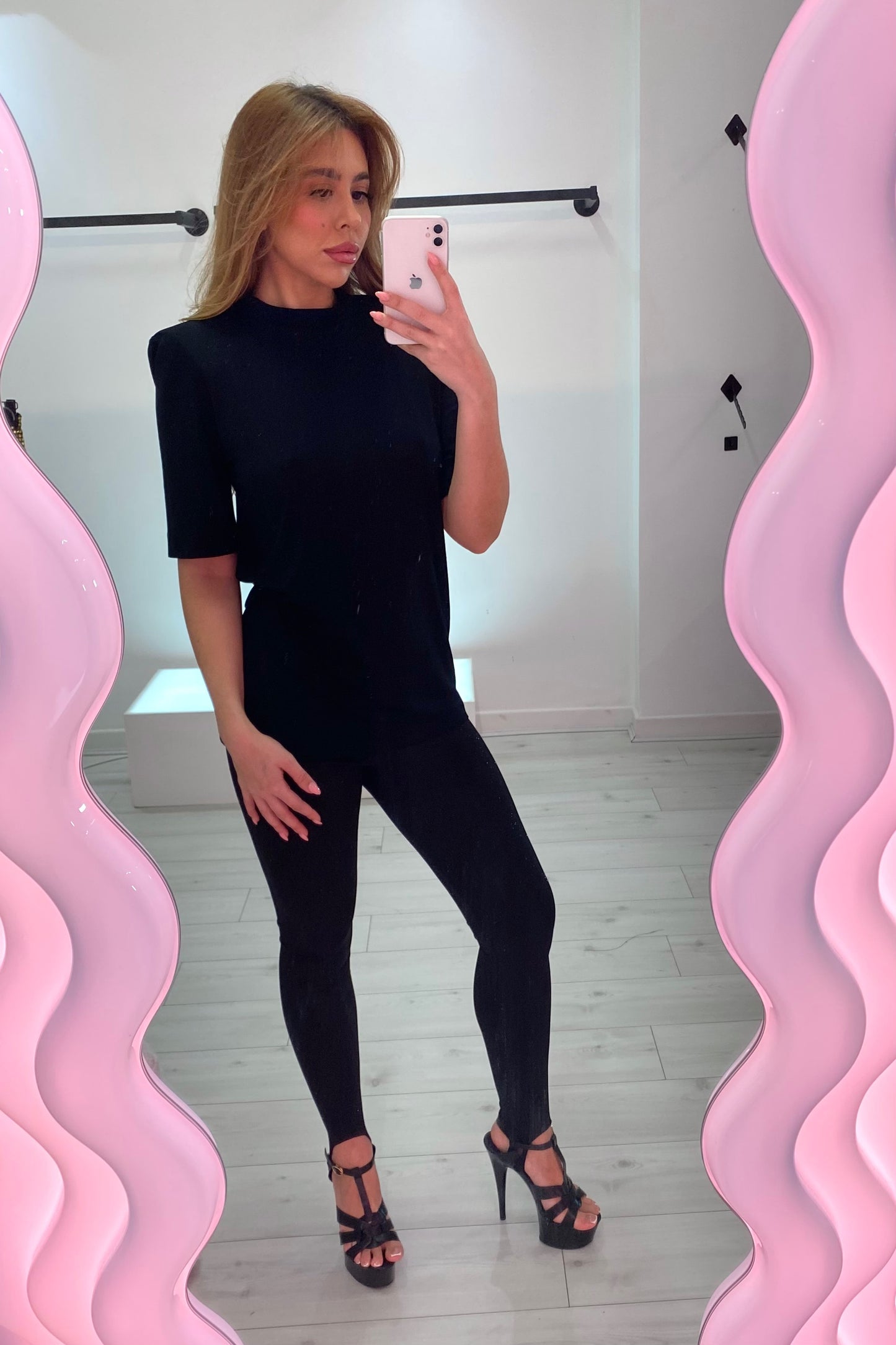 ANNIE PADDED SHOULDER T-SHIRT