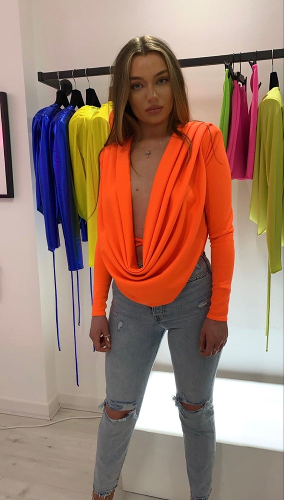 ANNA BACKLESS TOP NEON YELLOW VELOUR